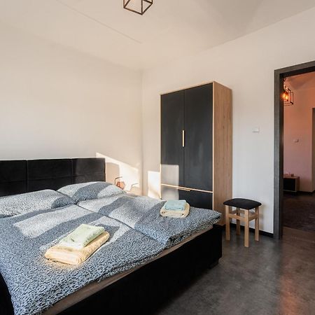 Apartmany Praha-Modrany Buitenkant foto