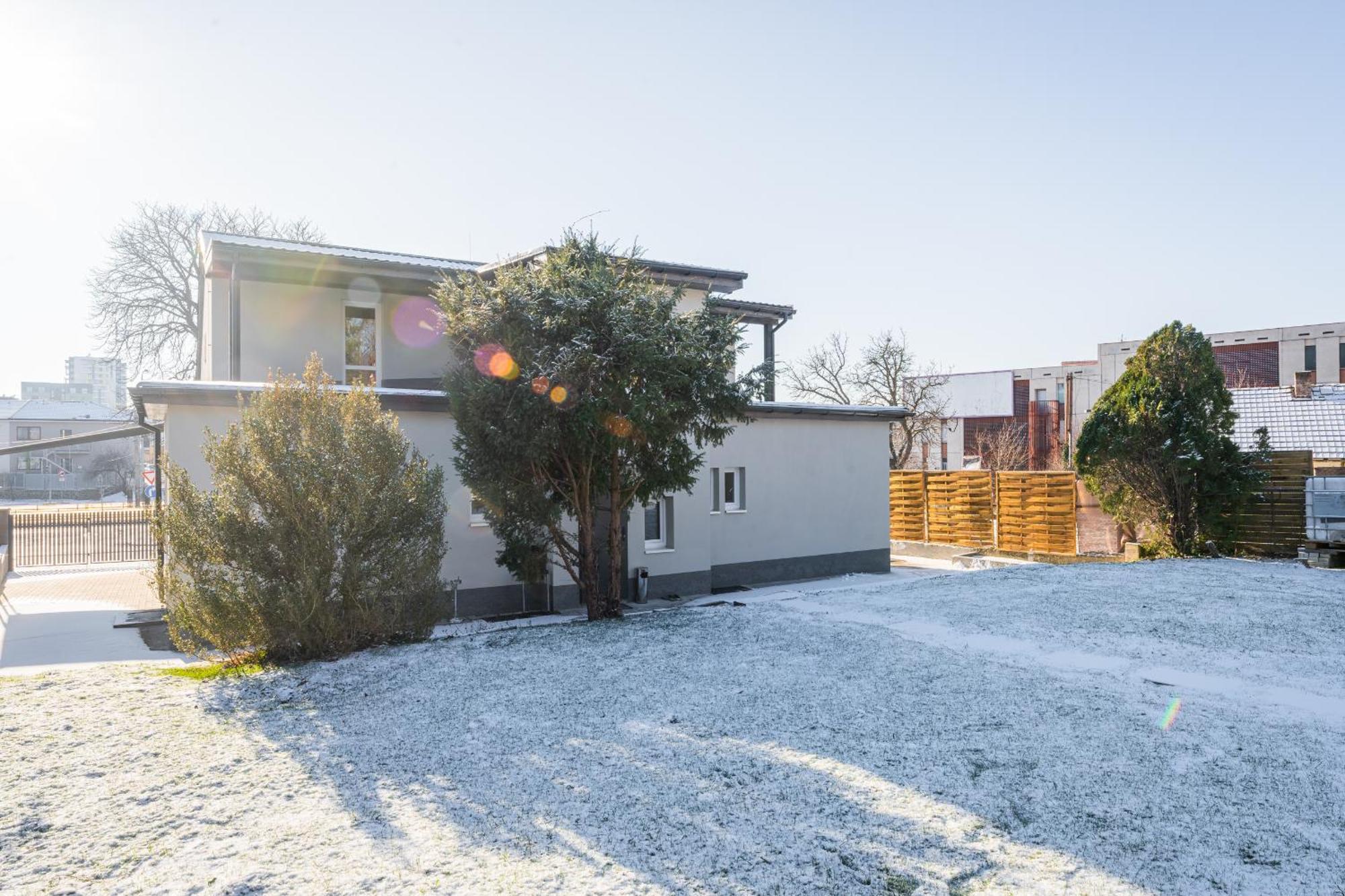 Apartmany Praha-Modrany Buitenkant foto
